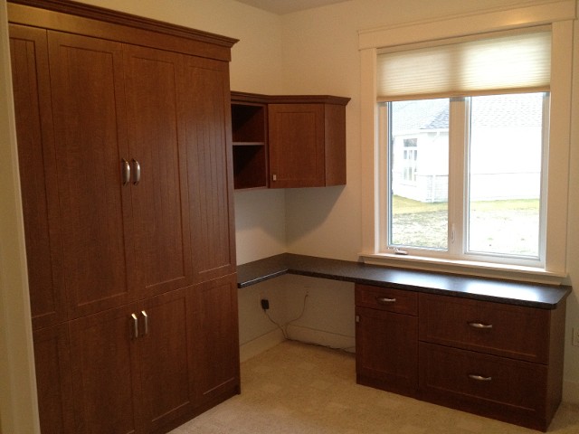 Shaker Solid Wood Murphy Bed